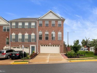 6350 REGAL OAK DRIVE , SPRINGFIELD, VA 22152