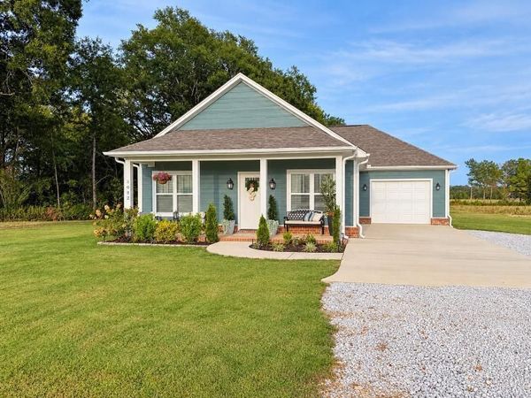 5082 River Road, Mantachie, MS 38855