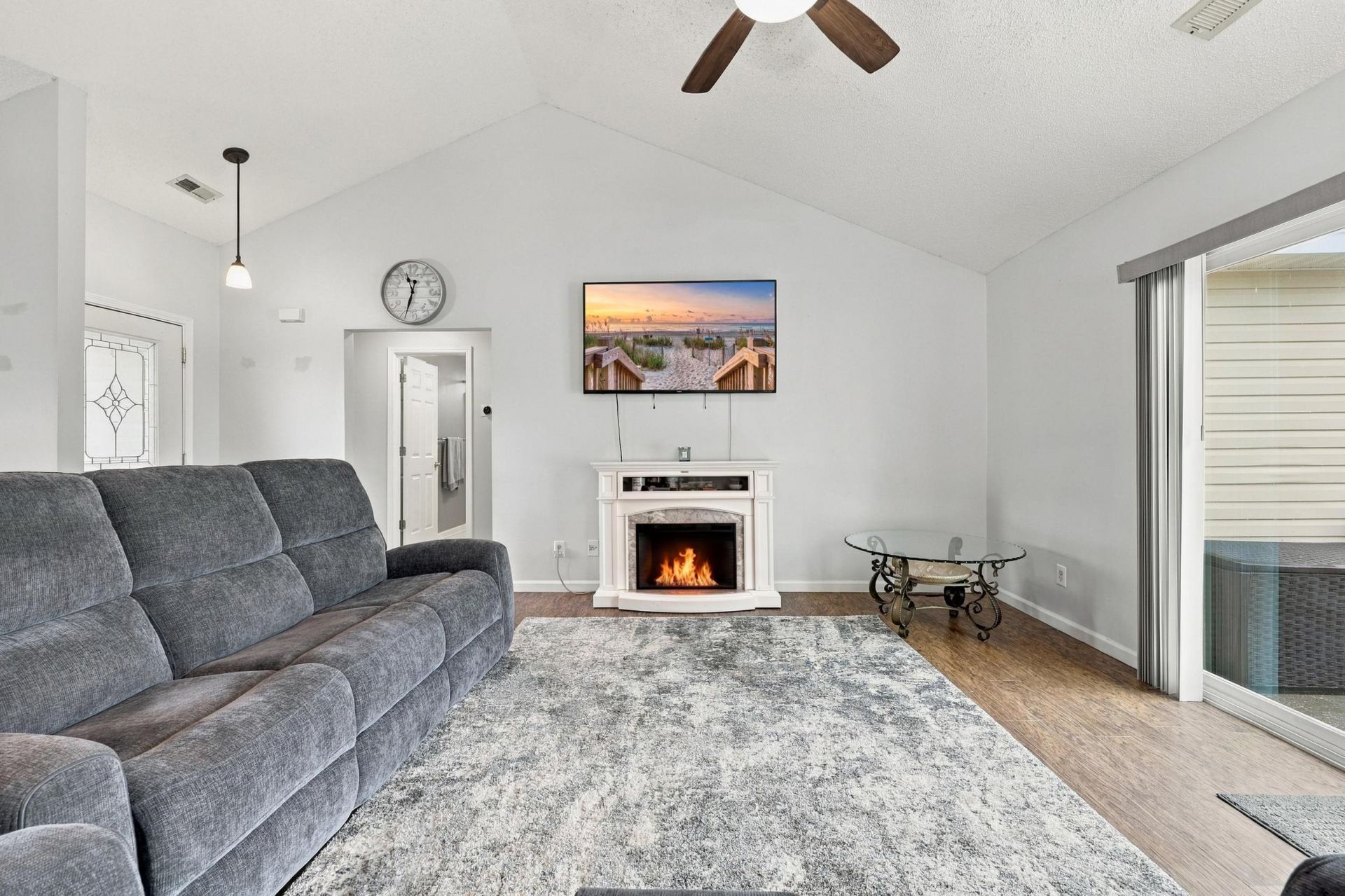 9650 Bradford Ln. Photo 12