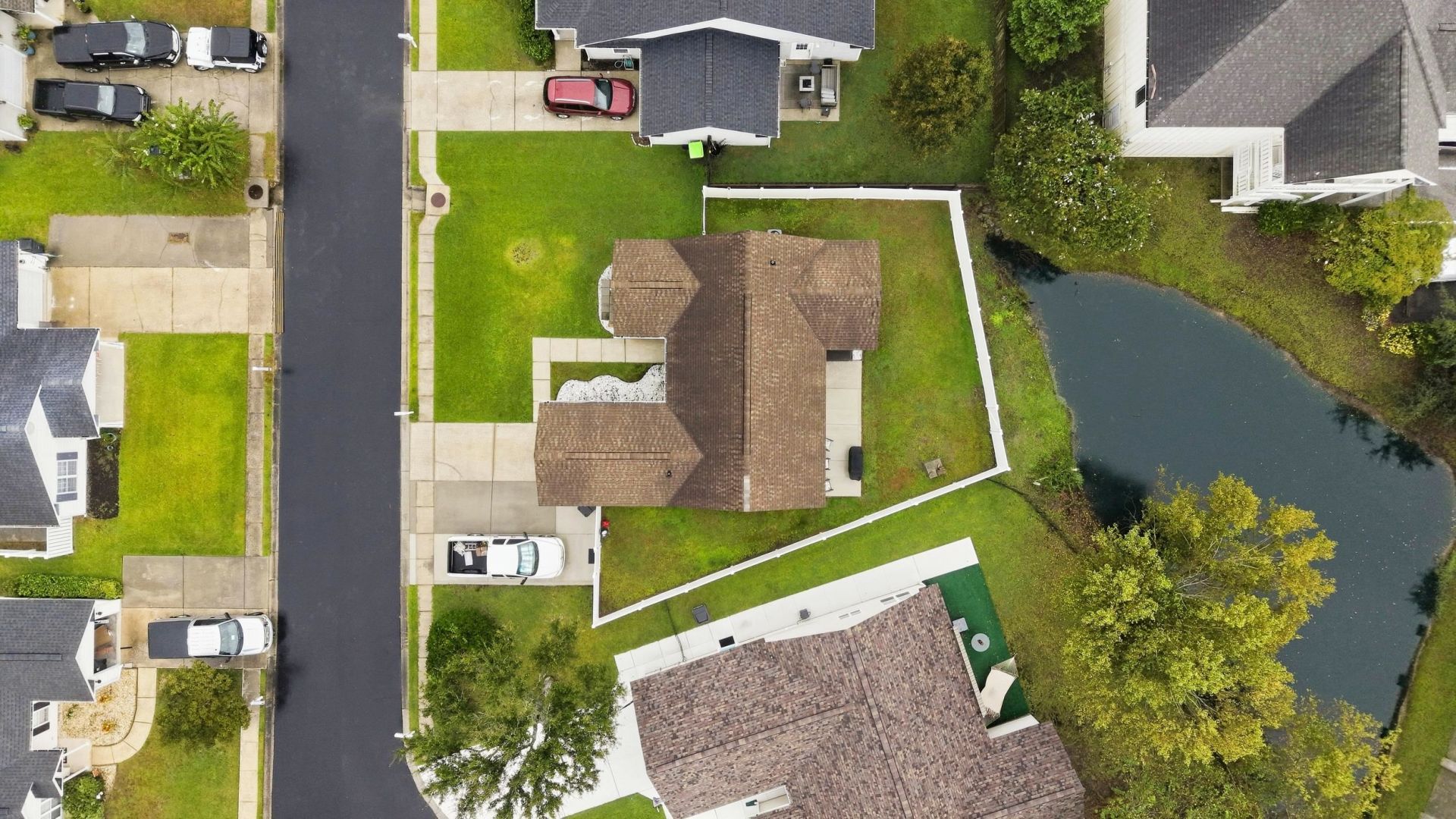 9650 Bradford Ln. Photo 32