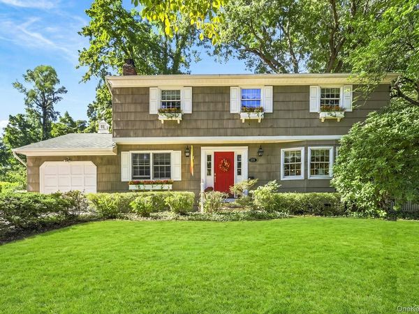 25 W Scudder Place , Northport, NY 11768