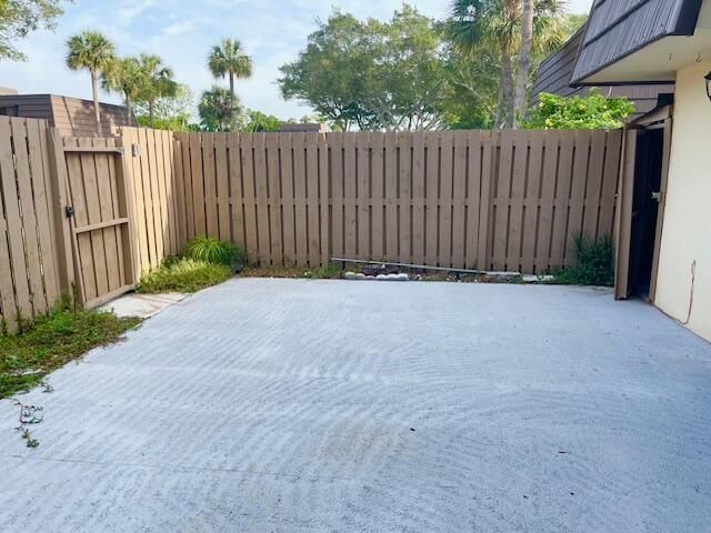 620 6th Court, Palm Beach Gardens, FL 33410 Photo