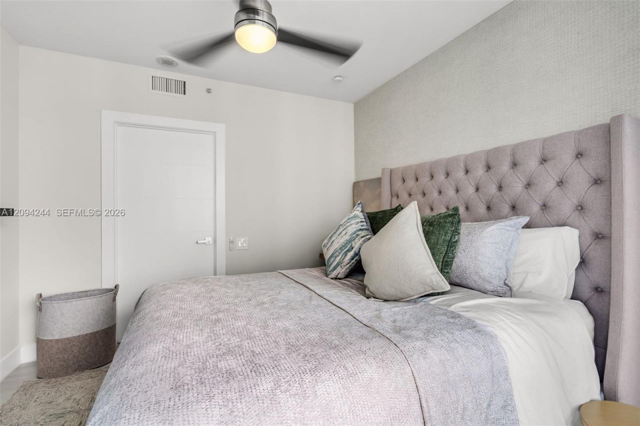1500 Ocean Dr , Unit 707, Miami Beach, FL 33139 Photo