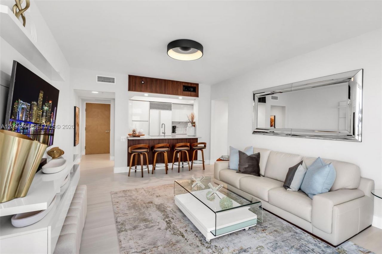 1500 Ocean Dr , Unit 707, Miami Beach, FL 33139 Photo