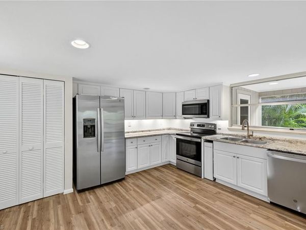 151 Crown DR , NAPLES, FL 34110