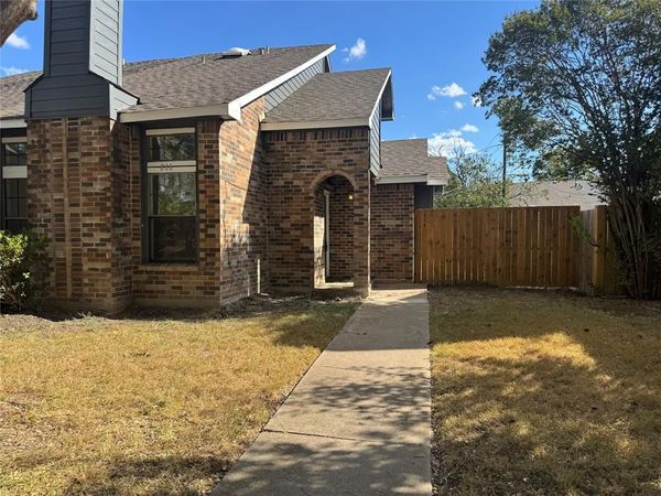 806 Binbrook Drive, Mesquite, TX 75149