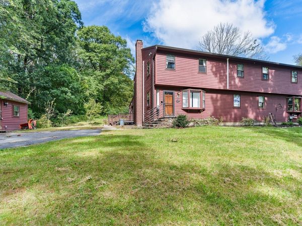 46 Davis Rd, Unit B, Millbury, MA 01527