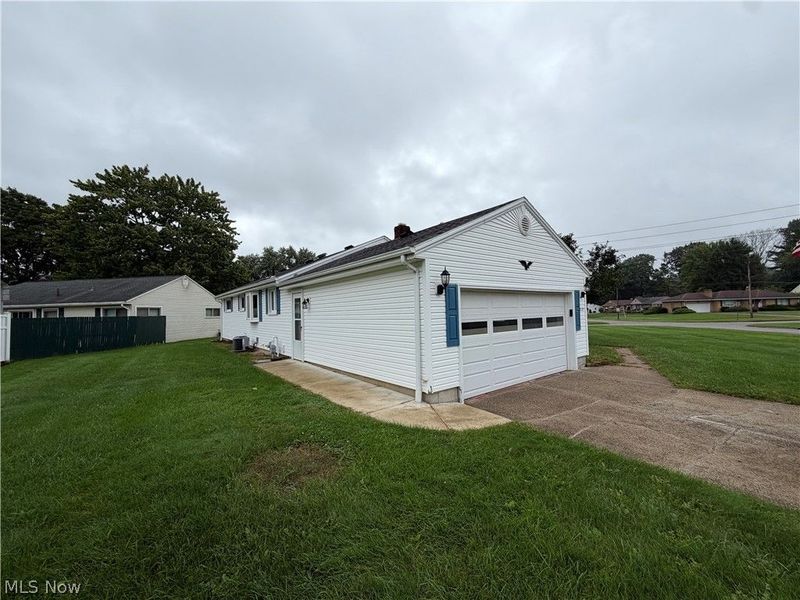 3135 Estates Circle , Youngstown, OH 44511 Photo 3