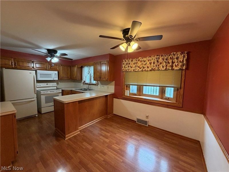 3135 Estates Circle , Youngstown, OH 44511 Photo 6