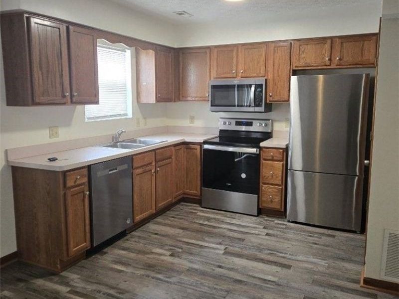 235 Pleasant Street, Lagrange, OH 44050 Photo 4