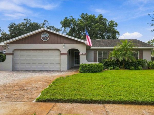 1044 FOREST CIRCLE , WINTER SPRINGS, FL 32708