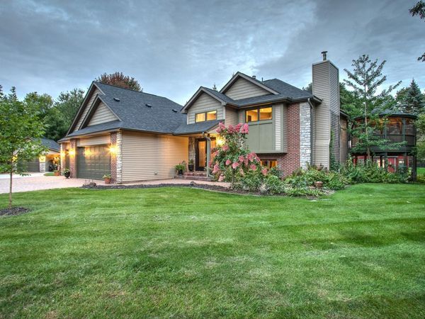 31925 Quincy Court NE, Cambridge, MN 55008