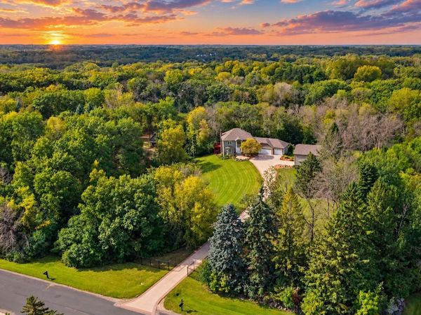 22530 Forest Ridge Drive, Lakeville, MN 55044