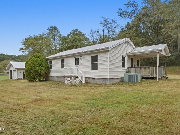 2641 Ap Carter Highway, Hiltons, VA 24258