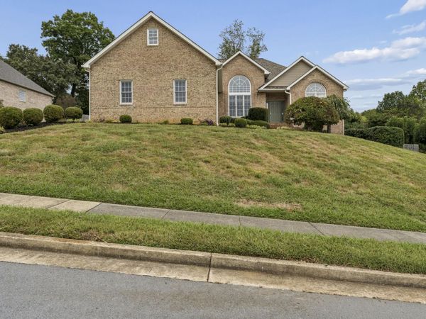 404 Mizpah Hills Drive, Johnson City, TN 37604