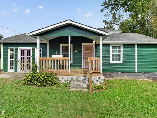 416 North Brownlow Street, Rogersville, TN 37857