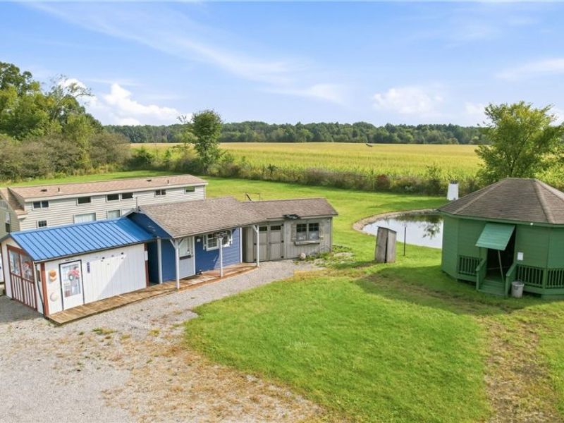 16428 W Akron Canfield Road, Youngstown, OH 44401 Photo 13