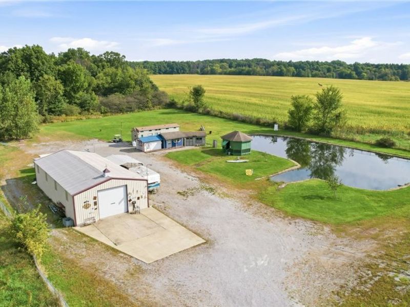 16428 W Akron Canfield Road, Youngstown, OH 44401 Photo 3