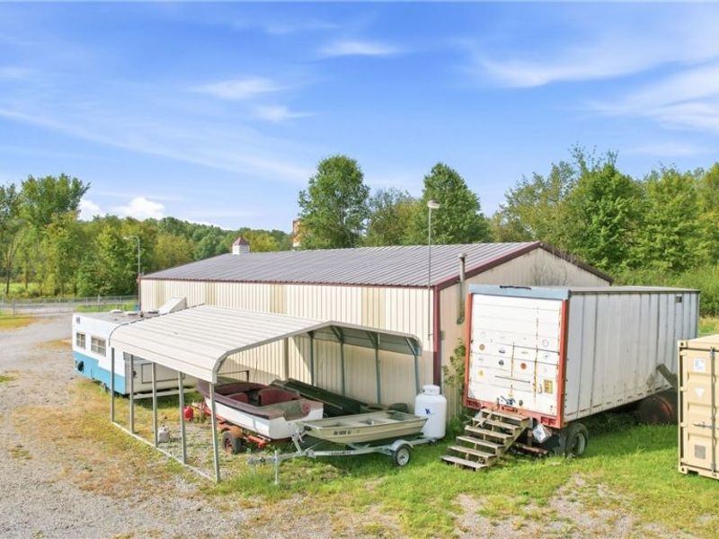 16428 W Akron Canfield Road, Youngstown, OH 44401 Photo 7