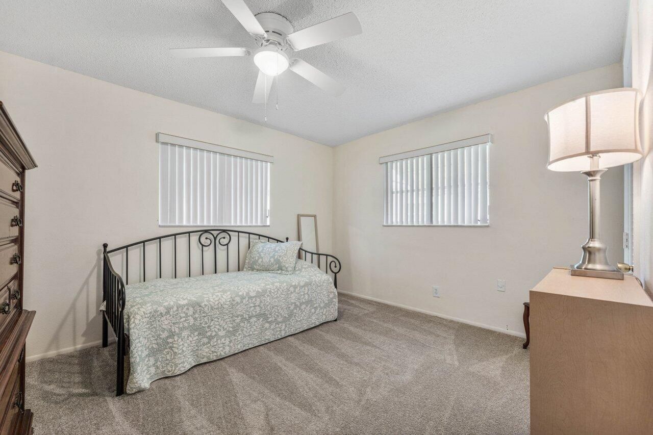 1005 Siesta Avenue, Boynton Beach, FL 33426 Photo