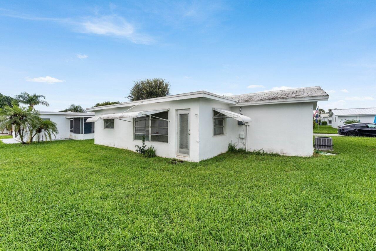 1005 Siesta Avenue, Boynton Beach, FL 33426 Photo