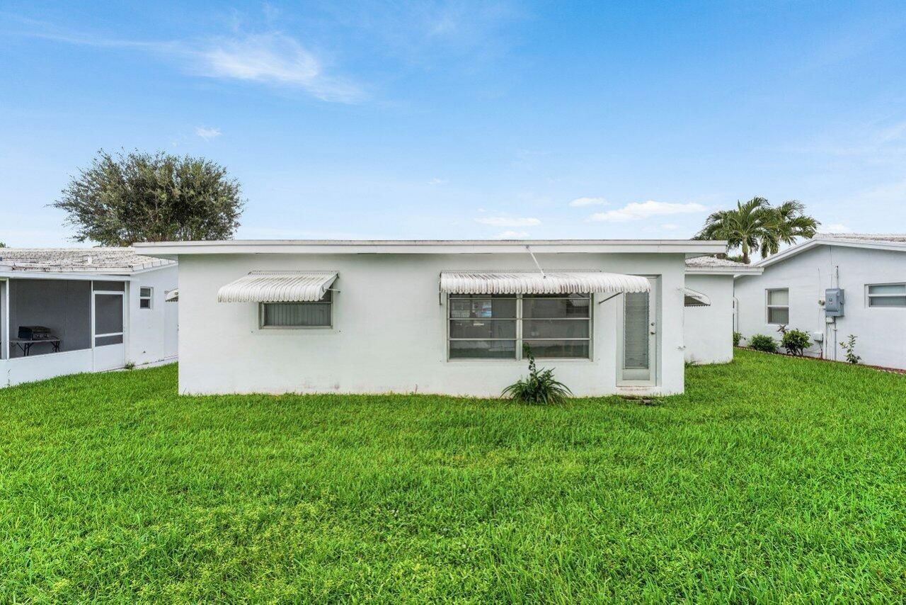 1005 Siesta Avenue, Boynton Beach, FL 33426 Photo
