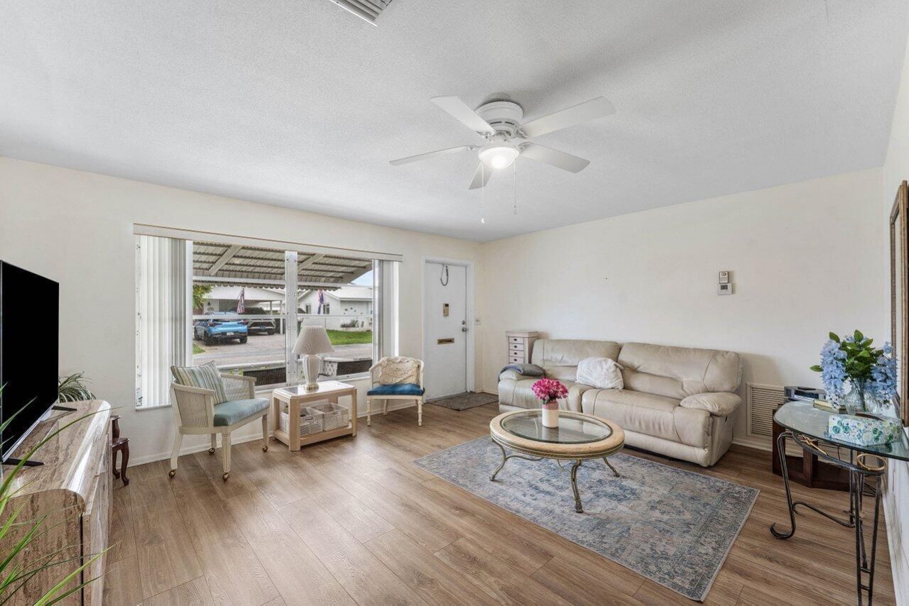 1005 Siesta Avenue, Boynton Beach, FL 33426 Photo