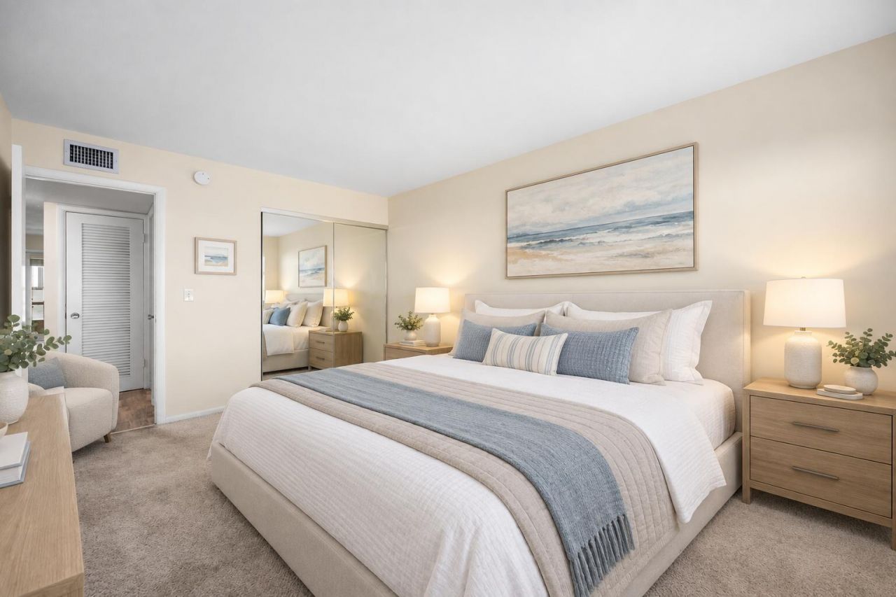 100 Shore Court, Unit 104, North Palm Beach, FL 33408 Photo