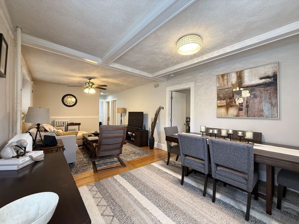 28 Templeton Pkwy, Unit 1, Watertown, MA 02472