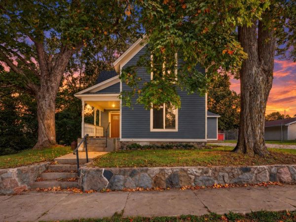 323 E Main Street, Maple Rapids, MI 48853