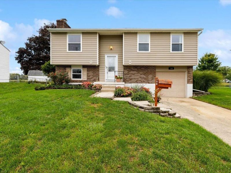 108 Wickham Farm Circle, Englewood, OH 45322 Photo 2