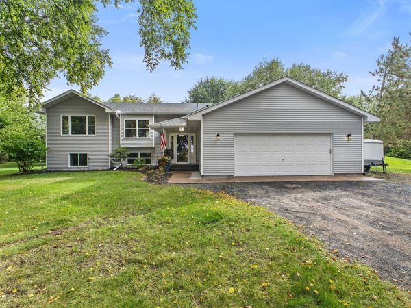9165 270th Street, Chisago City, MN 55013