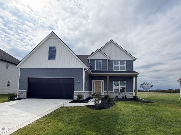 9845 Featherwood Lane, Sylvania, OH 43560