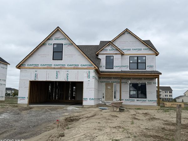 1422 Thomas Lane , Waterville, OH 43566