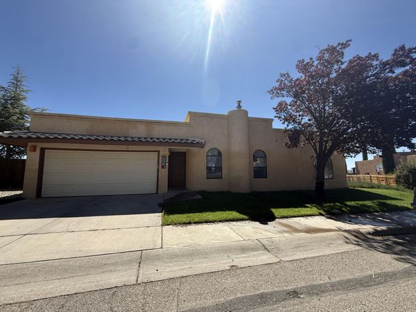 7200 Whippoorwill Lane NE, Albuquerque, NM 87109