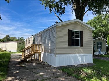 2055 Hemstreet Road , East Aurora, NY 14052
