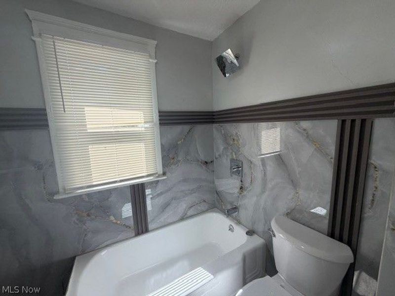 10800 Crestwood Avenue, Cleveland, OH 44104 Photo 25