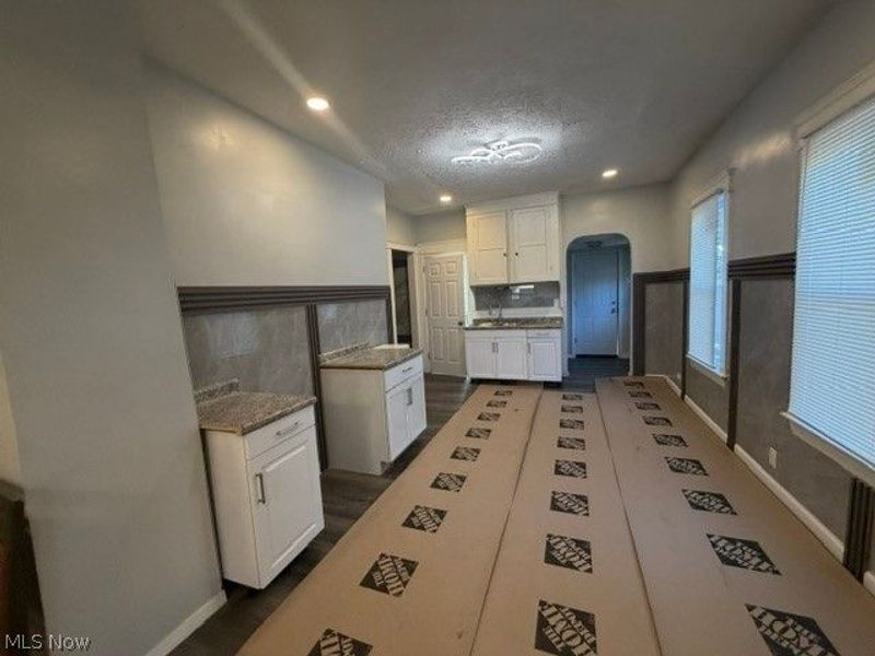 10800 Crestwood Avenue, Cleveland, OH 44104 Photo 8