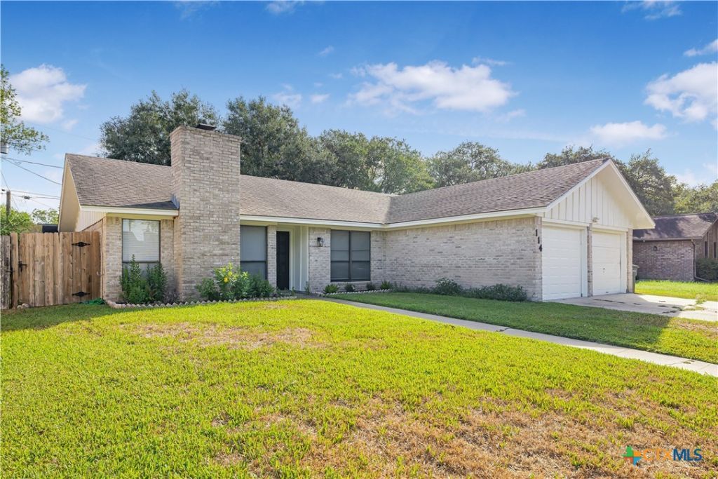 114 Laramie Drive, Victoria, TX 77904 Main Photo