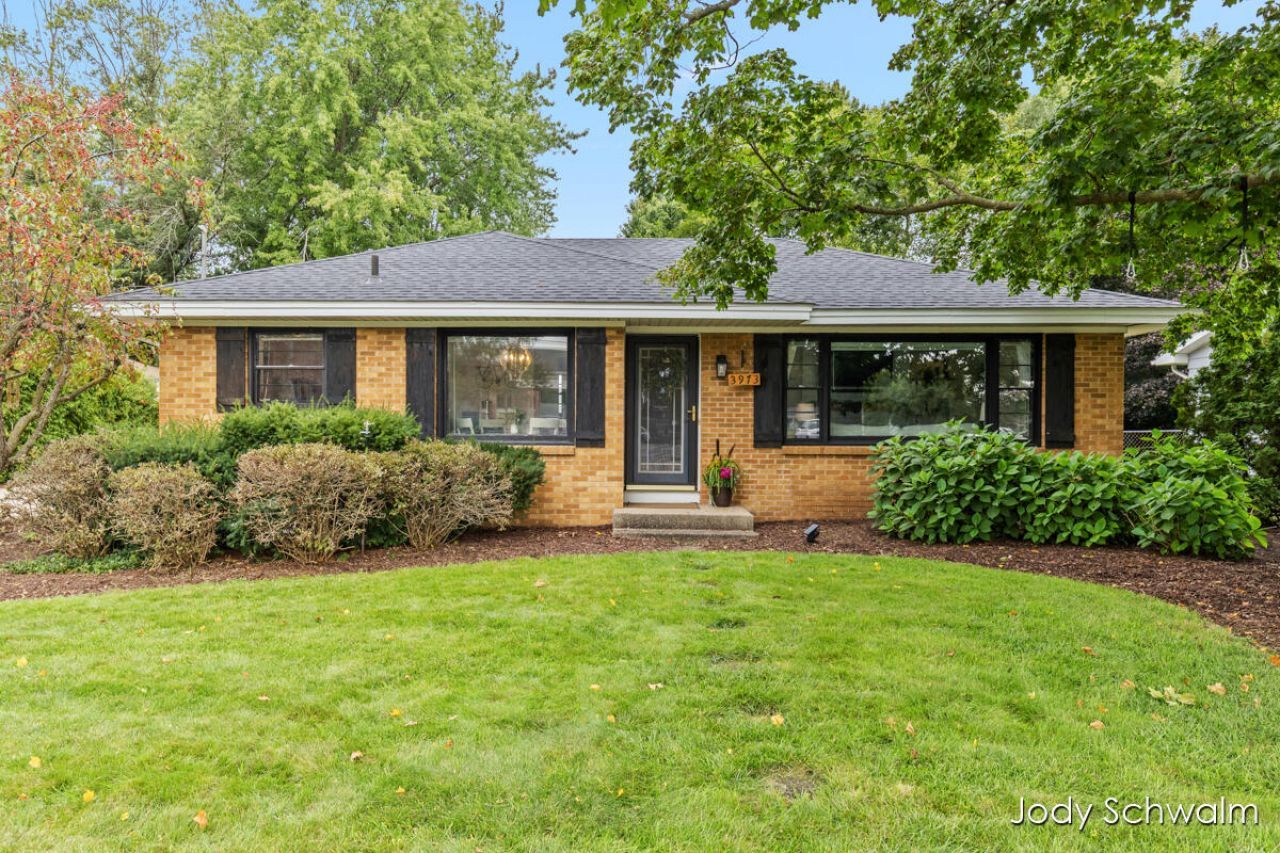 3973 41st Street Sw, Grandville, MI 49418 Main Photo