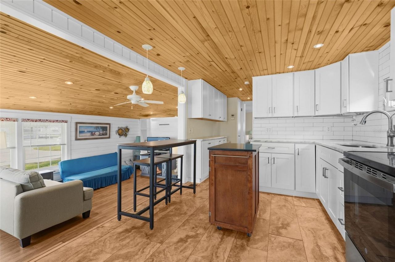 2055 Champion Street, Sarasota, FL 34231 Photo