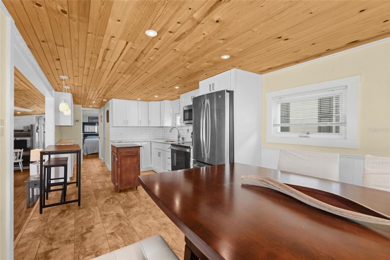 2055 Champion Street, Sarasota, FL 34231 Photo