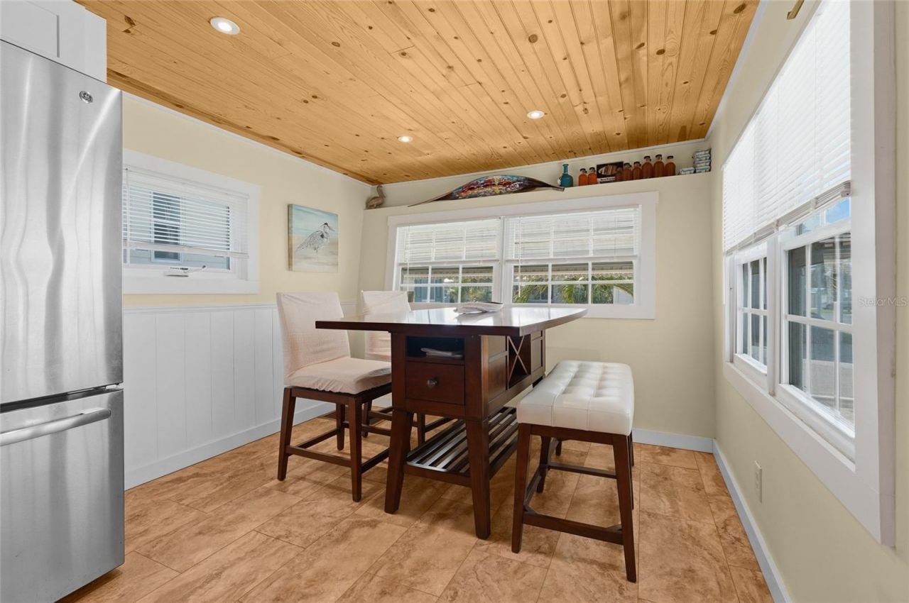 2055 Champion Street, Sarasota, FL 34231 Photo