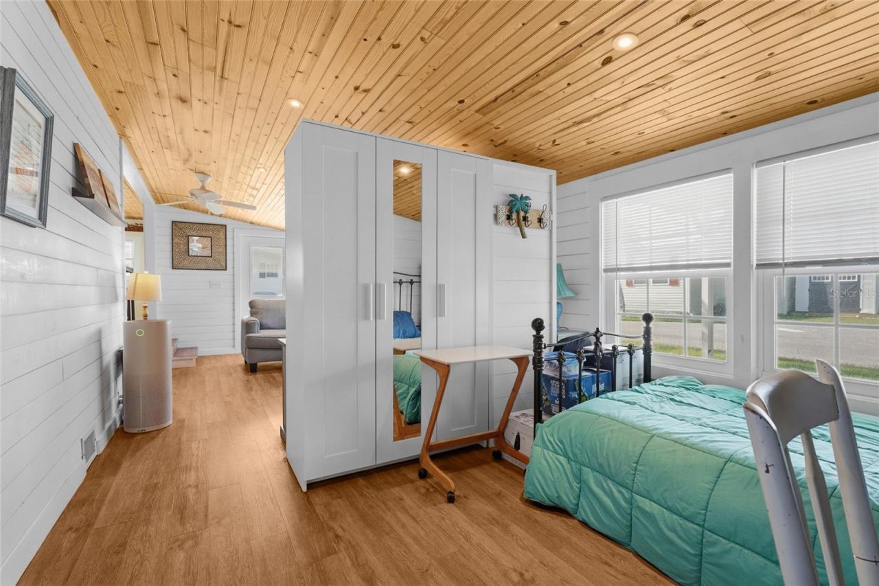 2055 Champion Street, Sarasota, FL 34231 Photo
