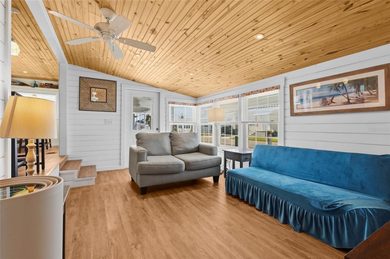 2055 Champion Street, Sarasota, FL 34231 Photo