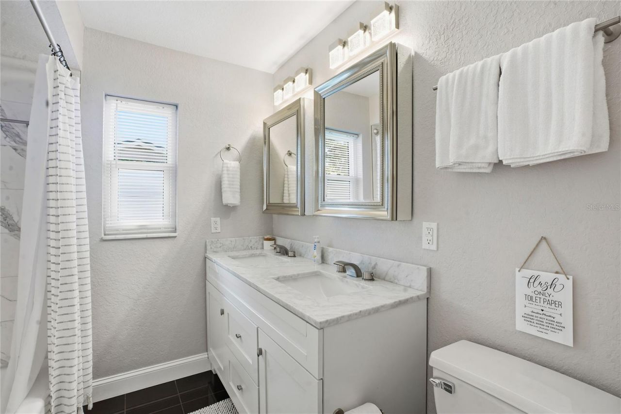 13945 106th Avenue , Largo, FL 33774 Photo