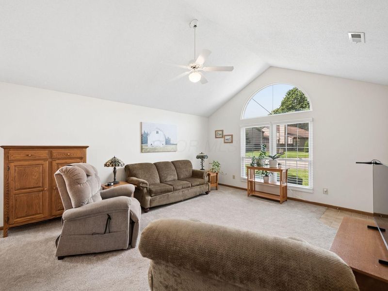 5688 Blendon Valley Drive, Columbus, OH 43230 Photo 10