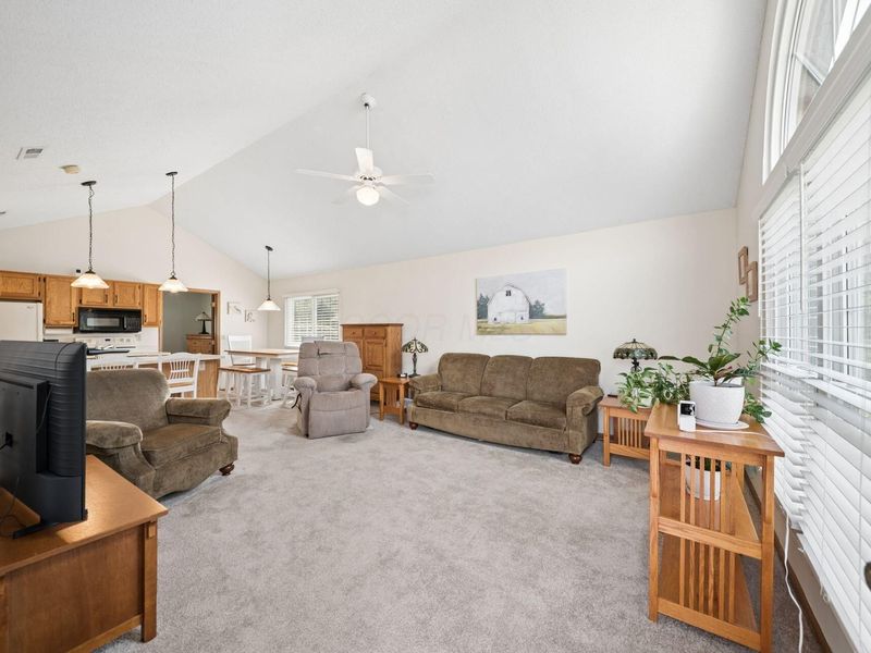 5688 Blendon Valley Drive, Columbus, OH 43230 Photo 11