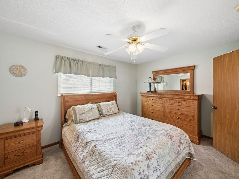 5688 Blendon Valley Drive, Columbus, OH 43230 Photo 18