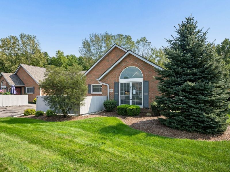5688 Blendon Valley Drive, Columbus, OH 43230 Photo 2